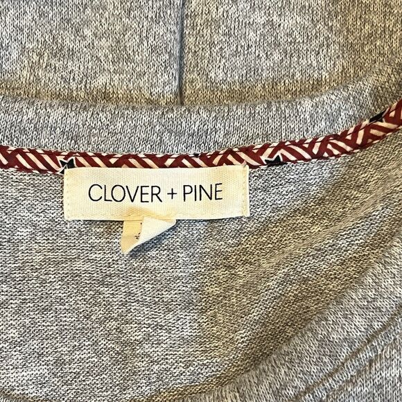 Clover + Pine Women's Shirt American Flag Size XL Short Sleeve Gray Patriotic - Picture 6 of 14